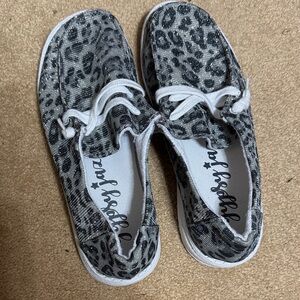 Gypsy Jazz Black and Gray Patterned Slip on Shoes